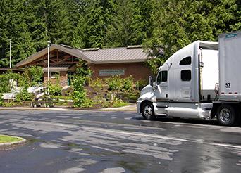Photo of Toutle River safety rest area on southbound I-5 Photo of Toutle River safety rest area on southbound I-5
